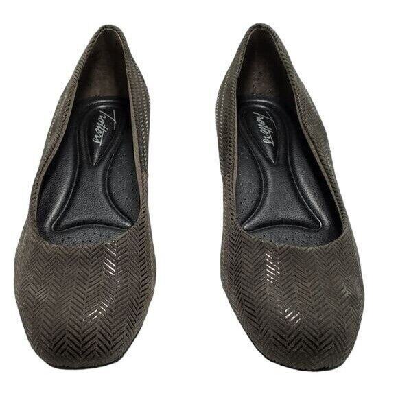 Trotters Lauren- Dark Grey Herringbone Suede Wedge 7.5W - Picture 4 of 9